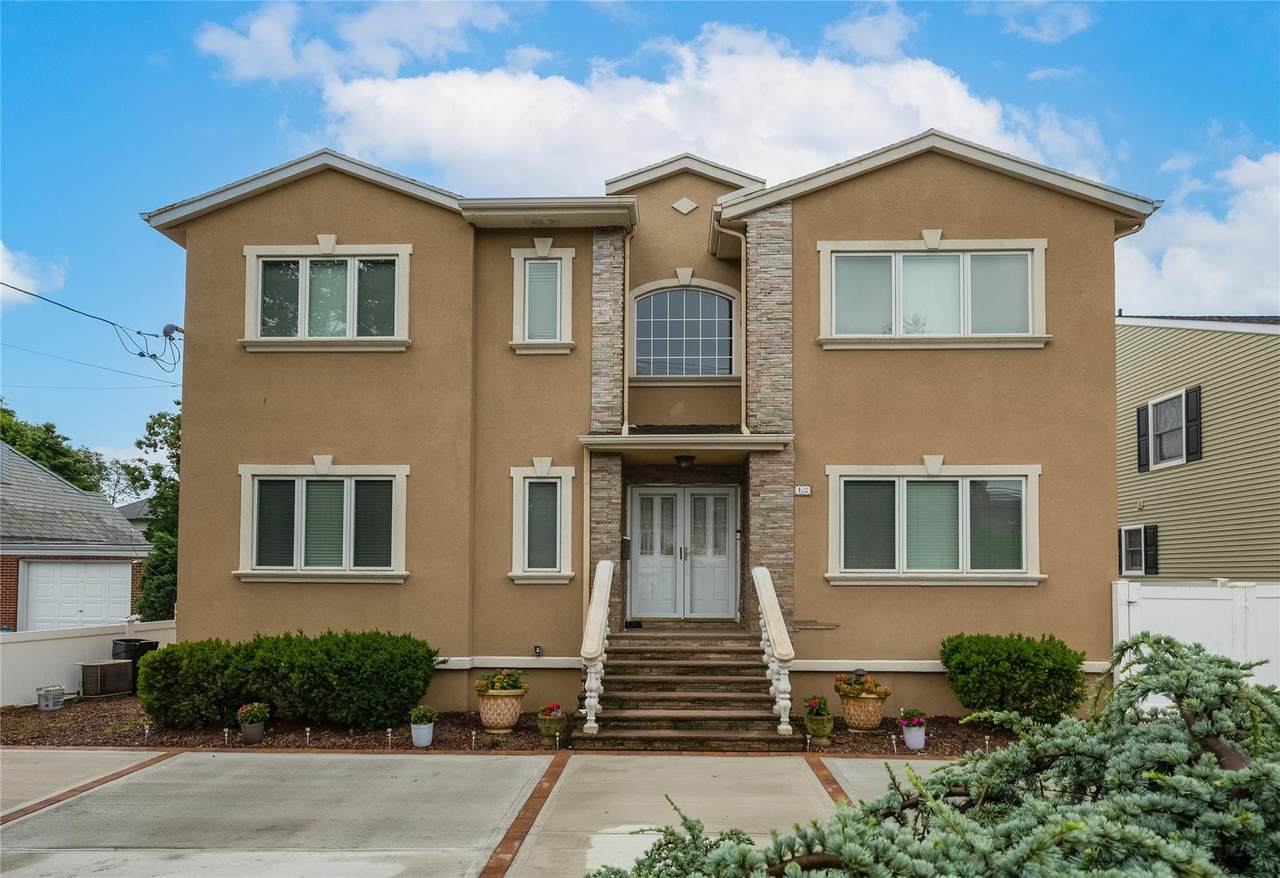 102 Davison Avenue - Photo 1