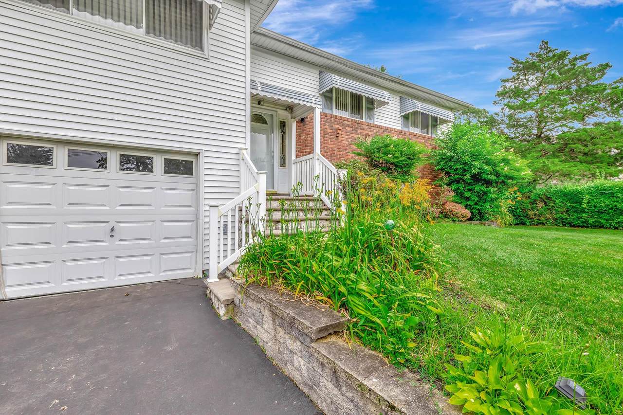 399 Hubbs Avenue - Photo 1