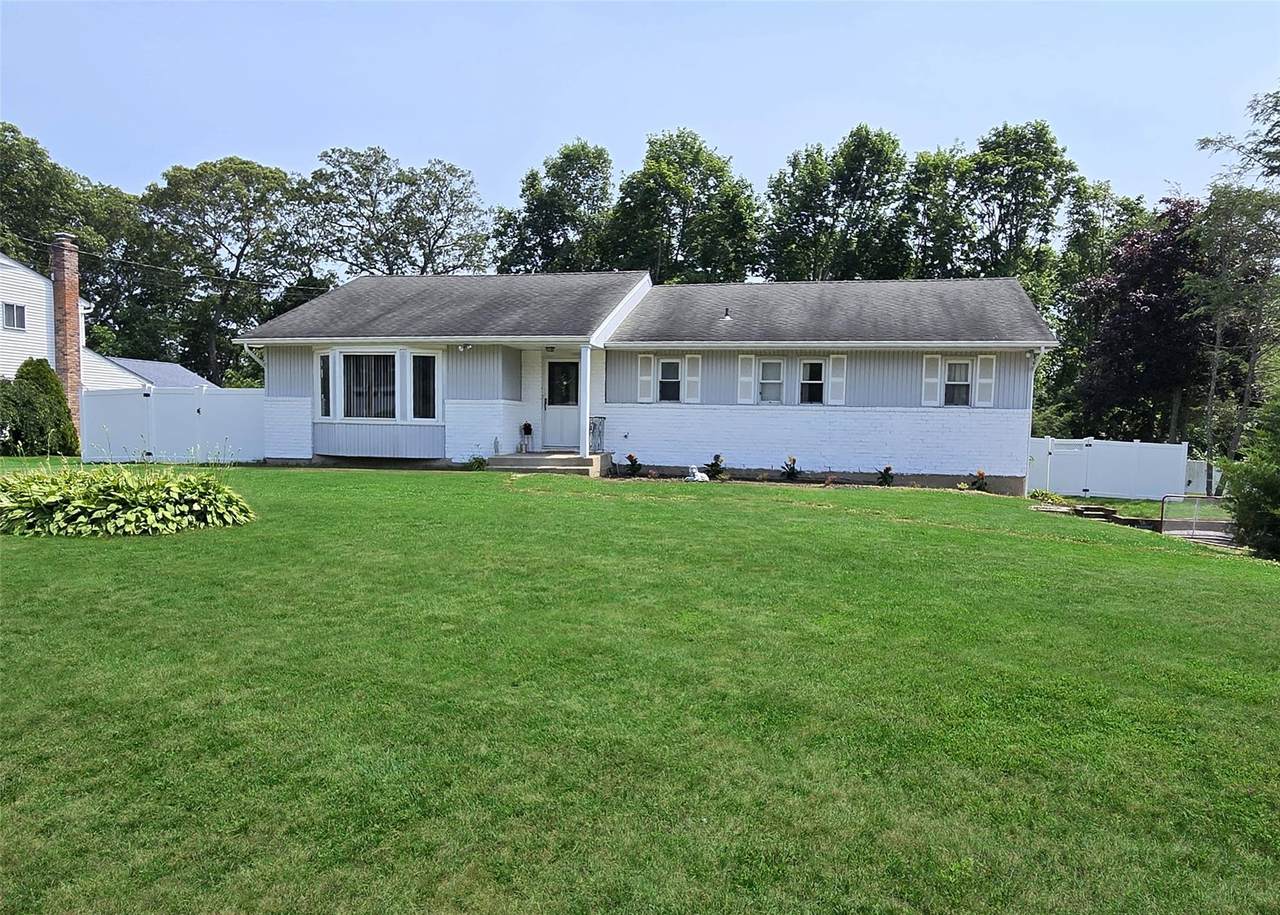 8 Milhouse Lane - Photo 1