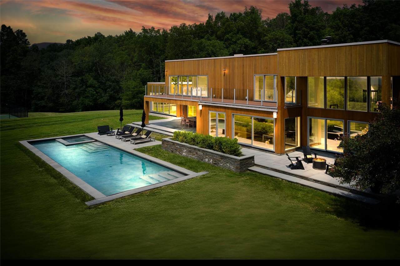 33 Ford Road - Photo 1