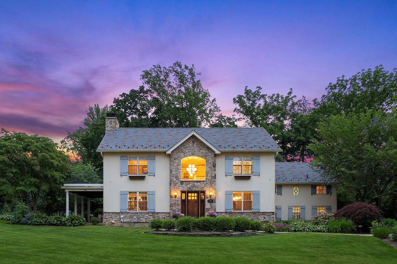 184 Circle Drive - Photo 1