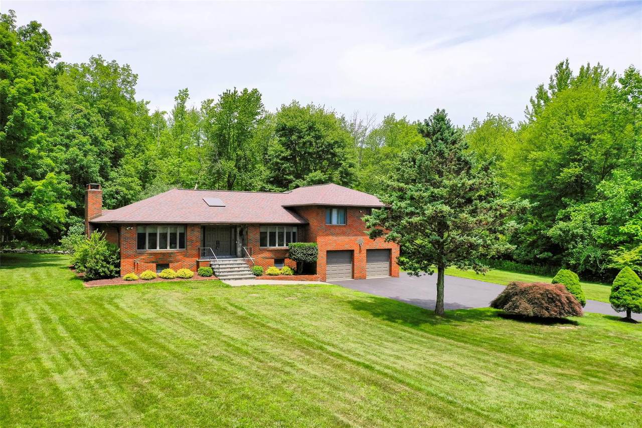 23 Lounsbury Drive - Photo 1