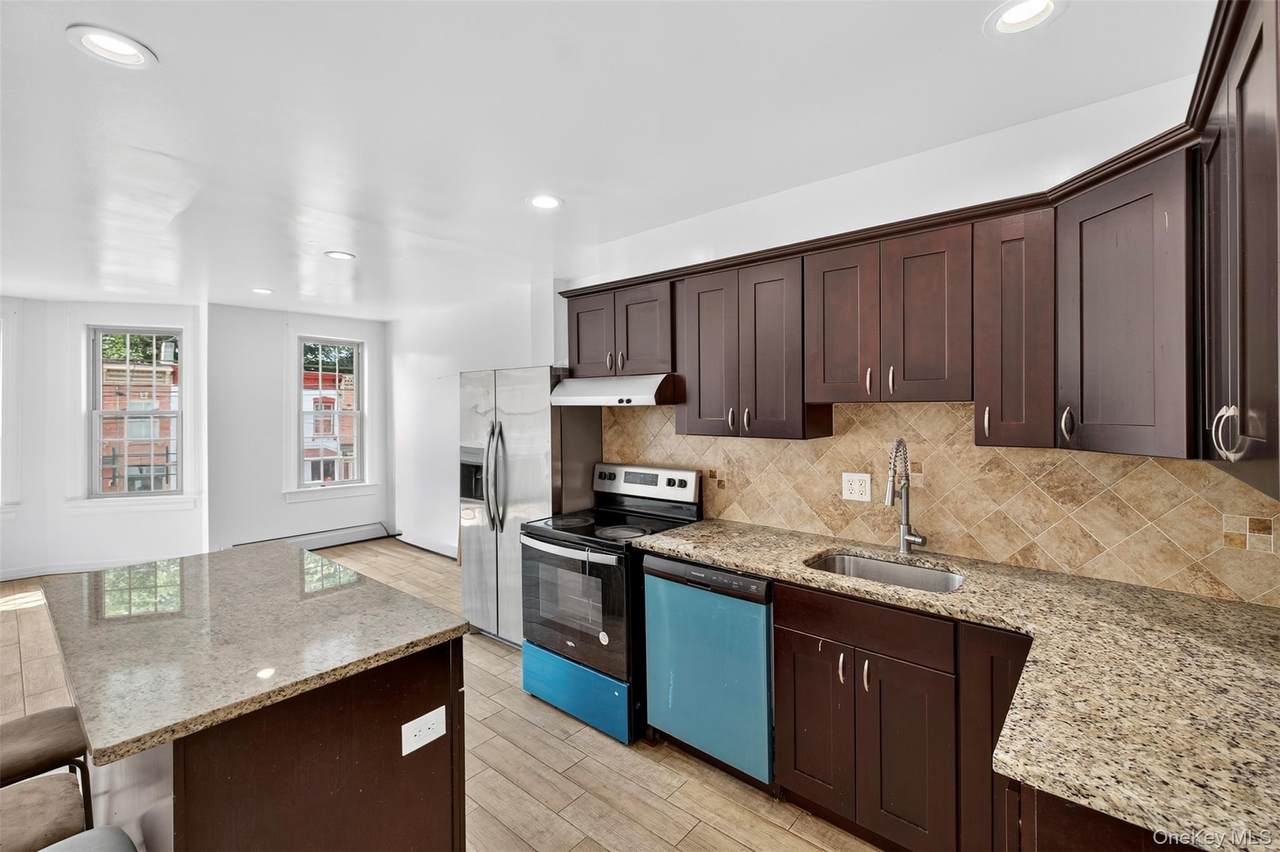 121 William Street - Photo 1