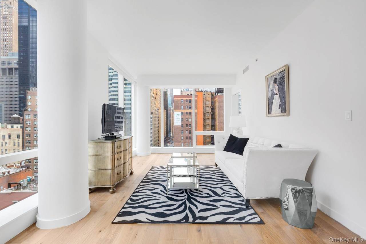 325 Lexington Avenue - Photo 1