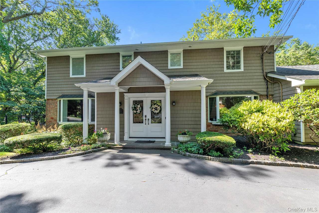 8 Lisa Drive - Photo 1