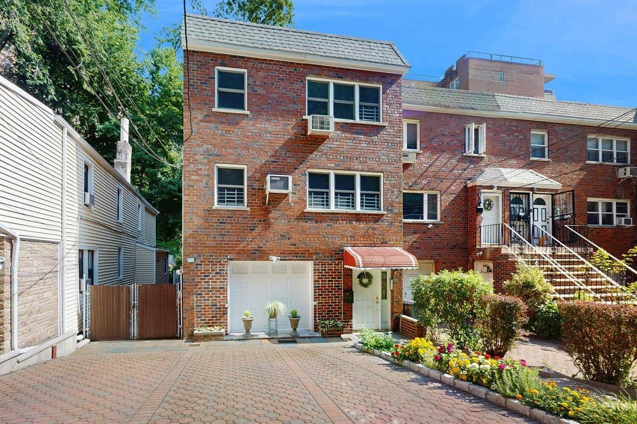 273 254th Street - Photo 1