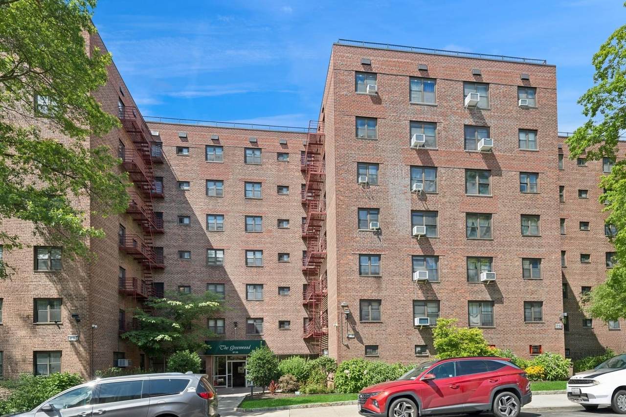 87-30 204 Street - Photo 1