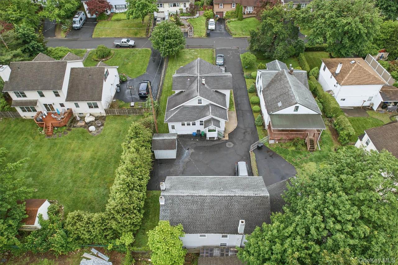 19 Sheridan Avenue - Photo 1