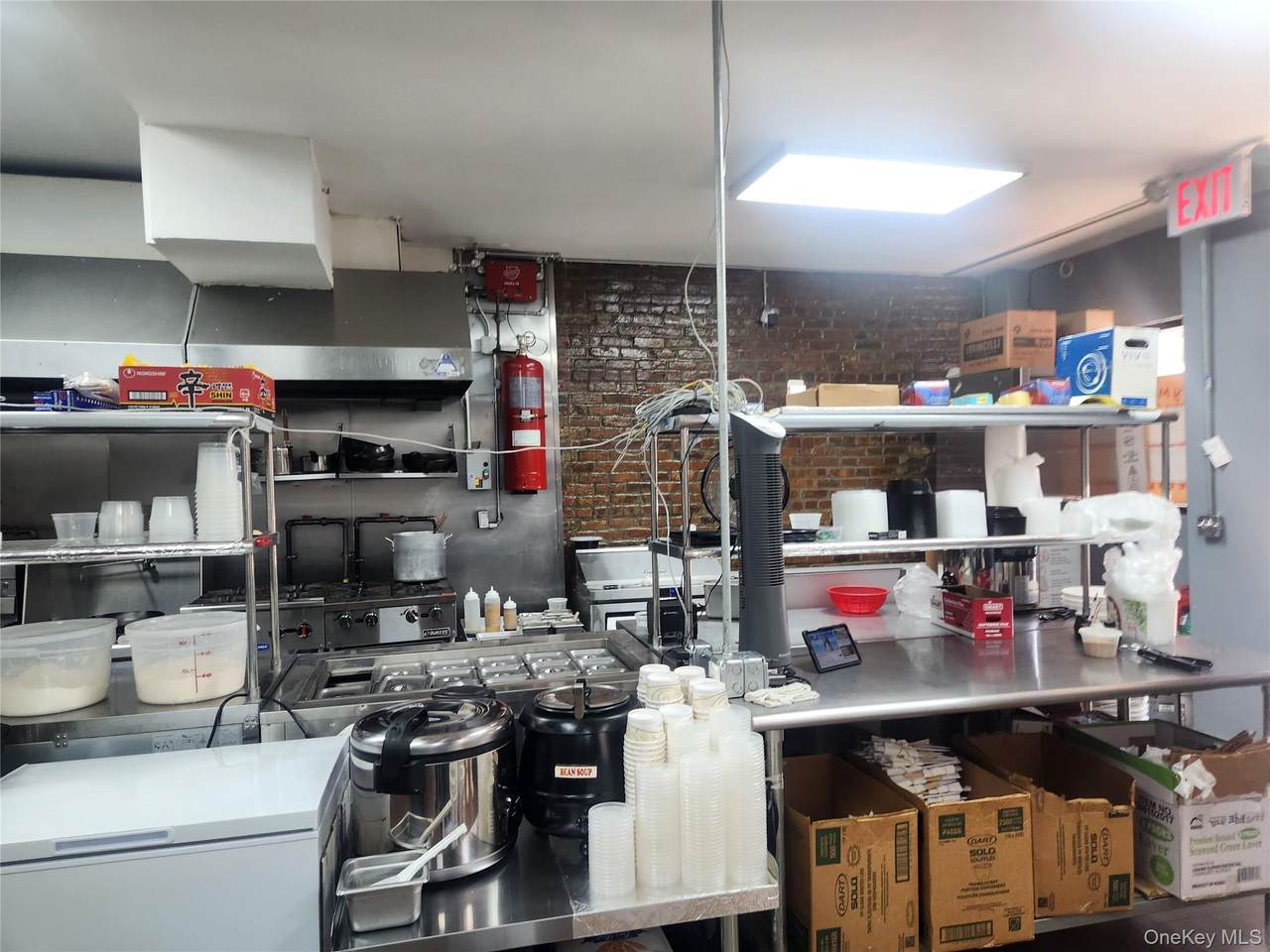 38-70 10th St - Photo 1