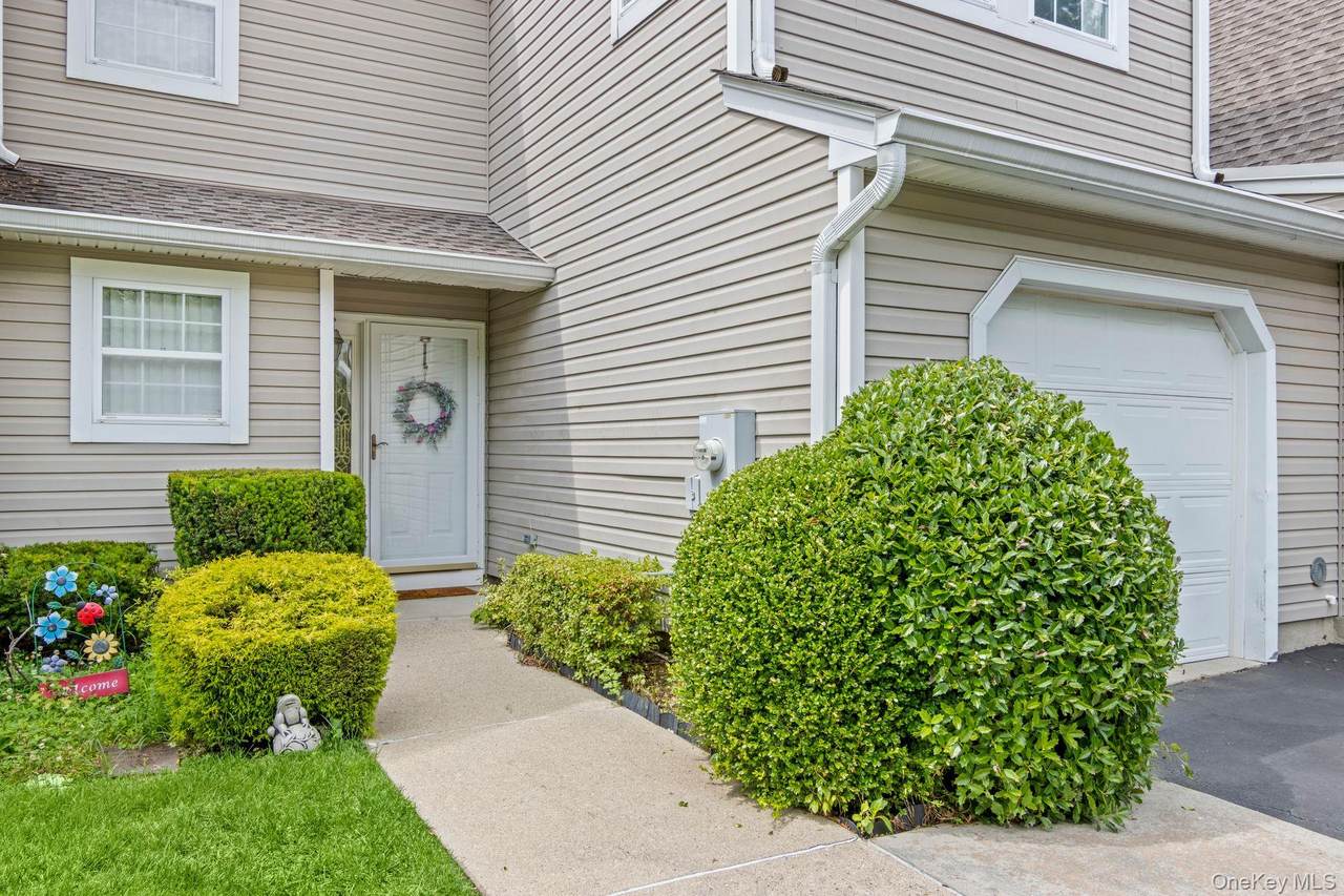 124 Erin Lane - Photo 1