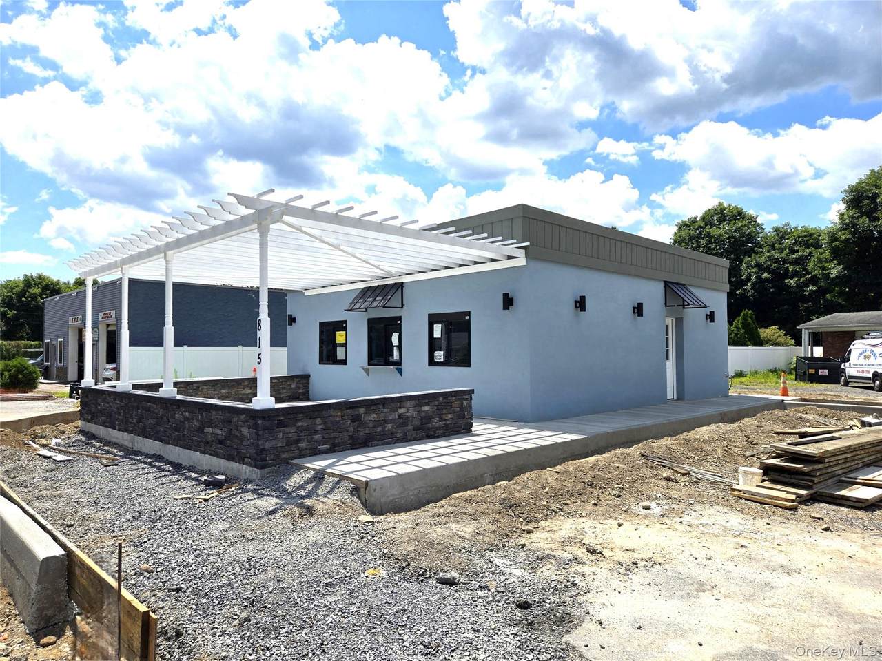 815-817 Violet Avenue - Photo 1