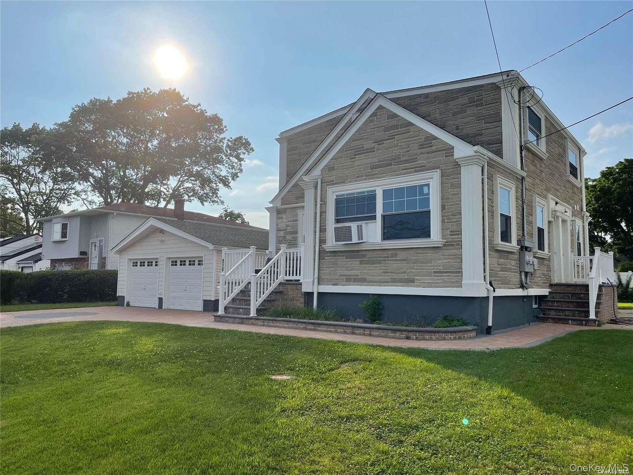 918 10th Street - Photo 1