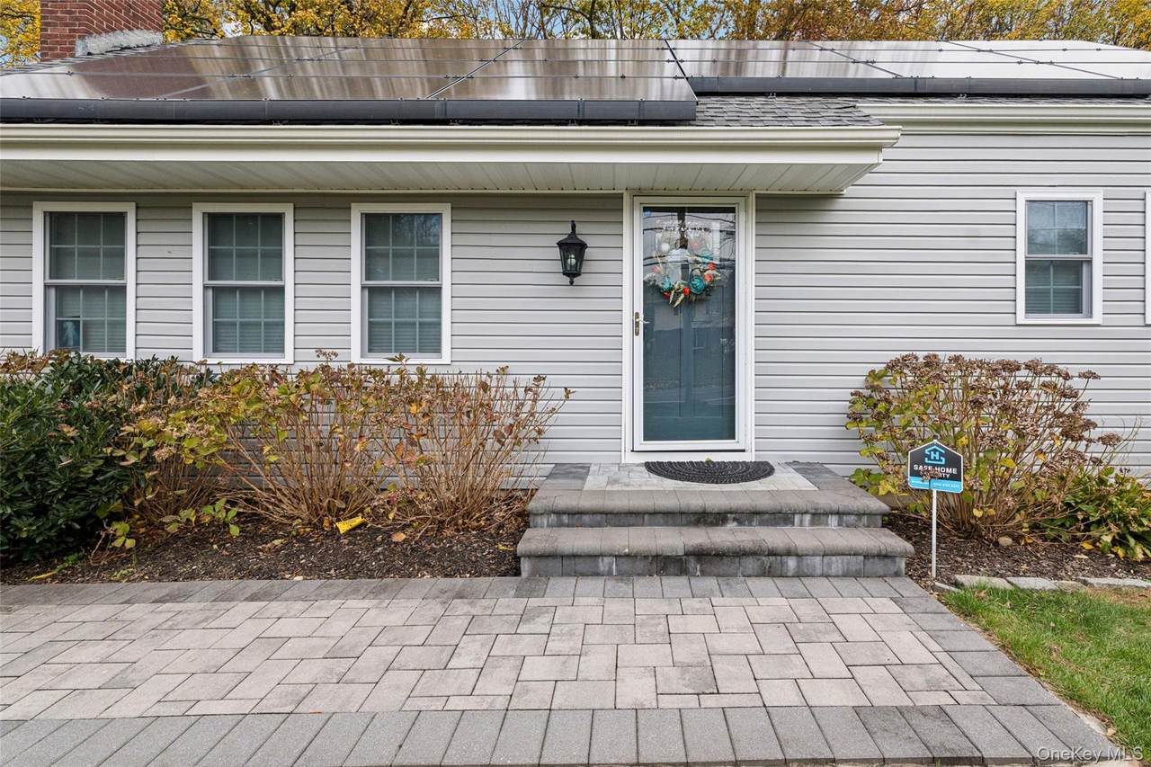 24 Waterside Avenue - Photo 1