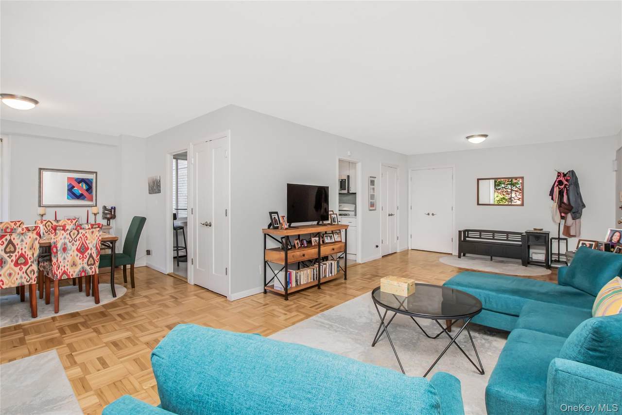 3333 Henry Hudson Parkway - Photo 1