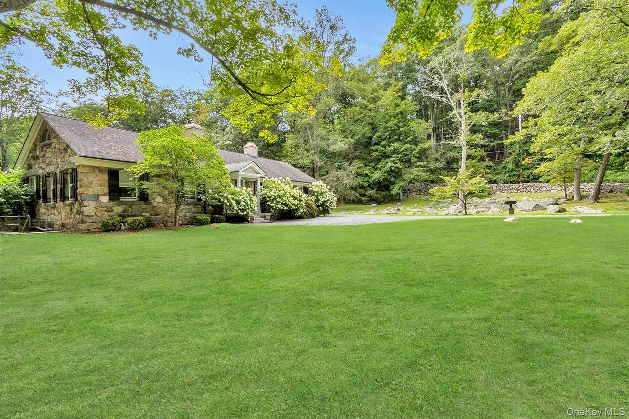 55 Mountain Farm Road - Photo 1