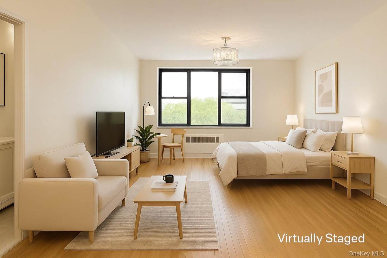 7626 113th Street - Photo 1