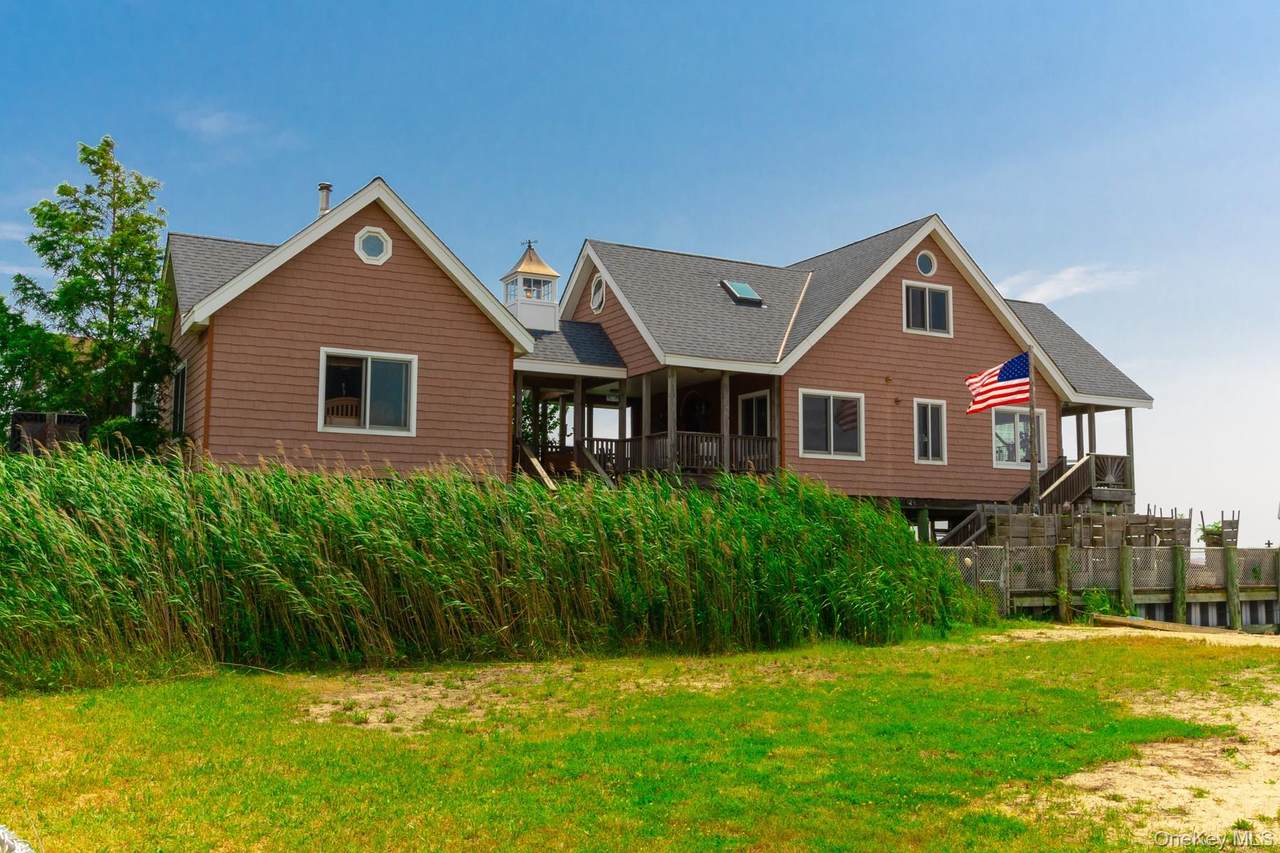 49 Bayview Avenue - Photo 1