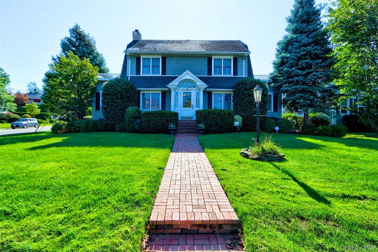169 Hempstead Avenue - Photo 1