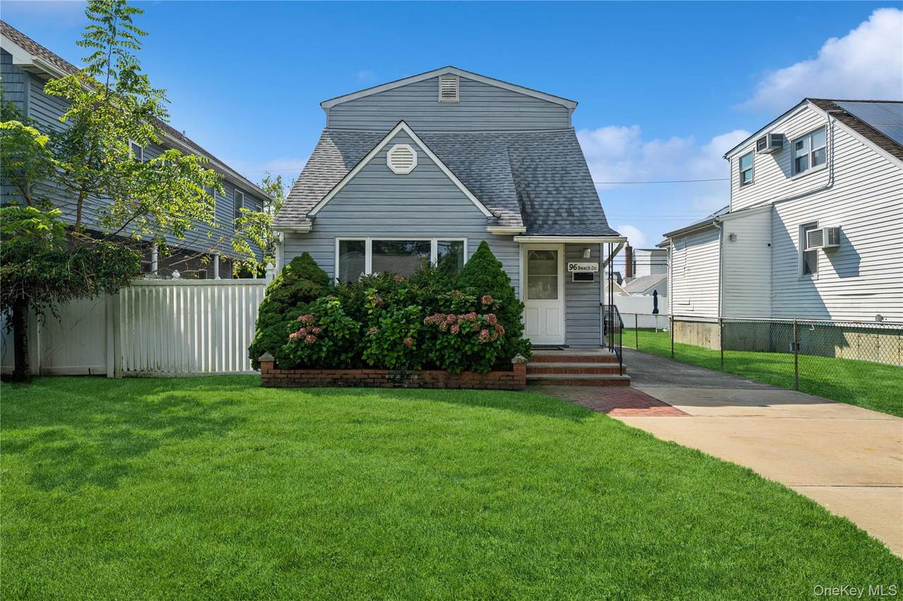 96 Beach Drive - Photo 1