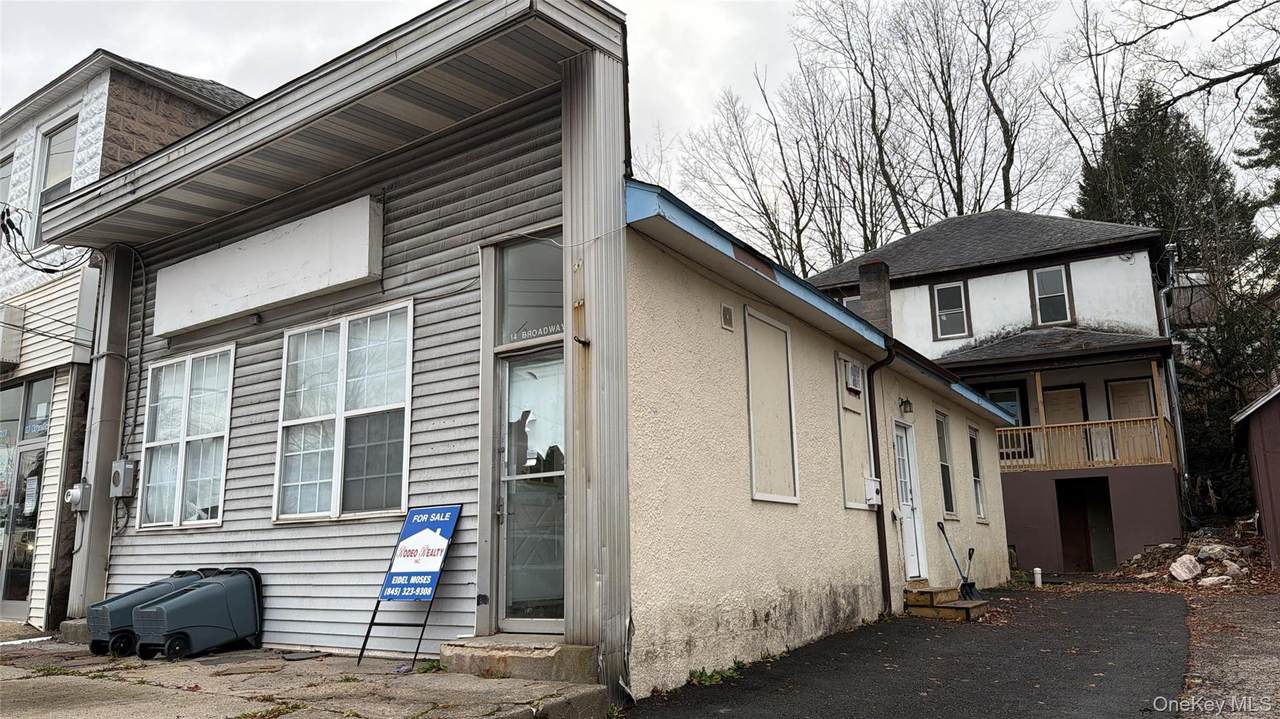 12 Broadway - Photo 1