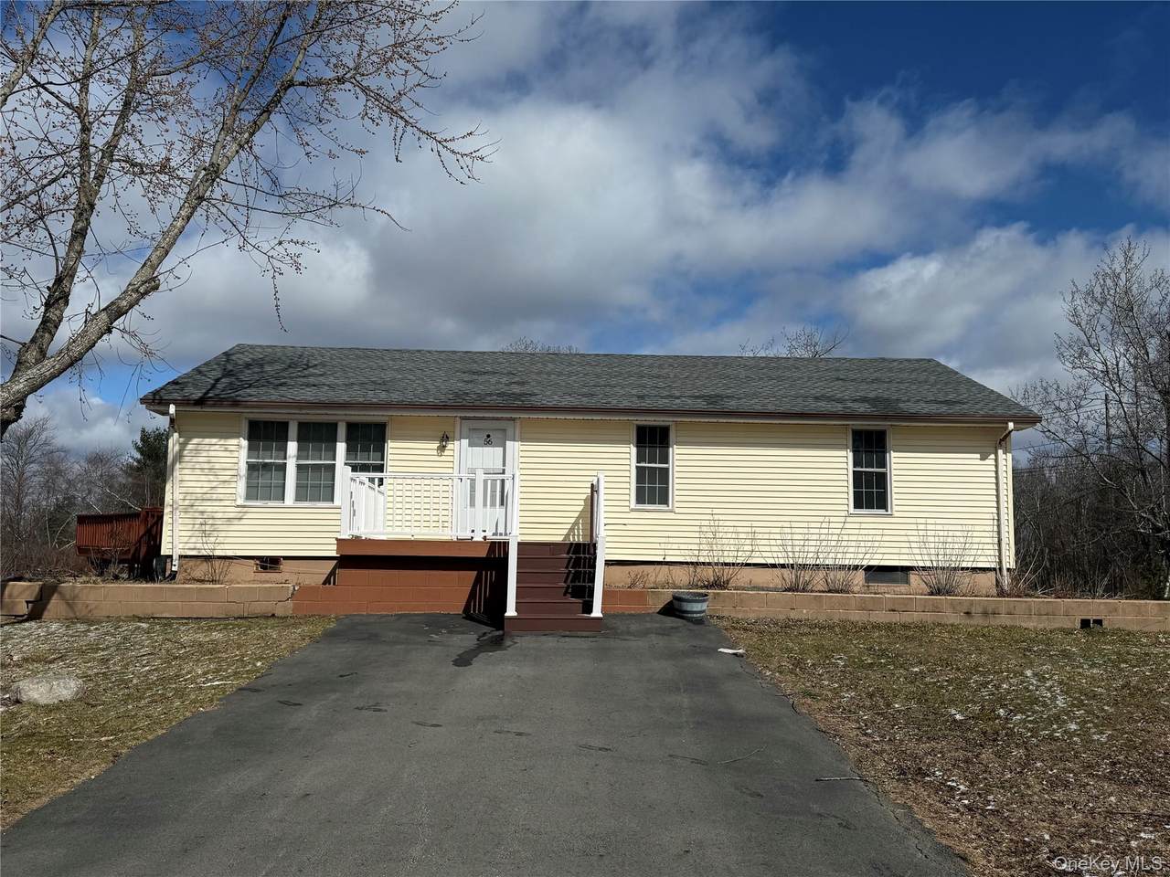 56 Club Lane - Photo 1