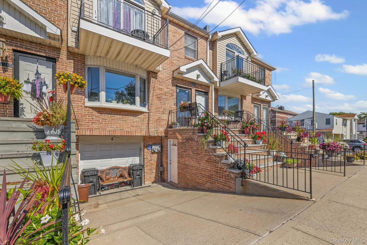 7717 156th Avenue - Photo 1