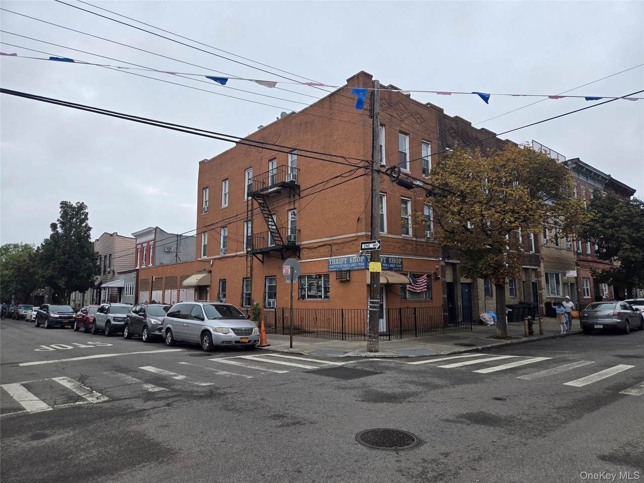 568 Grandview Avenue - Photo 1