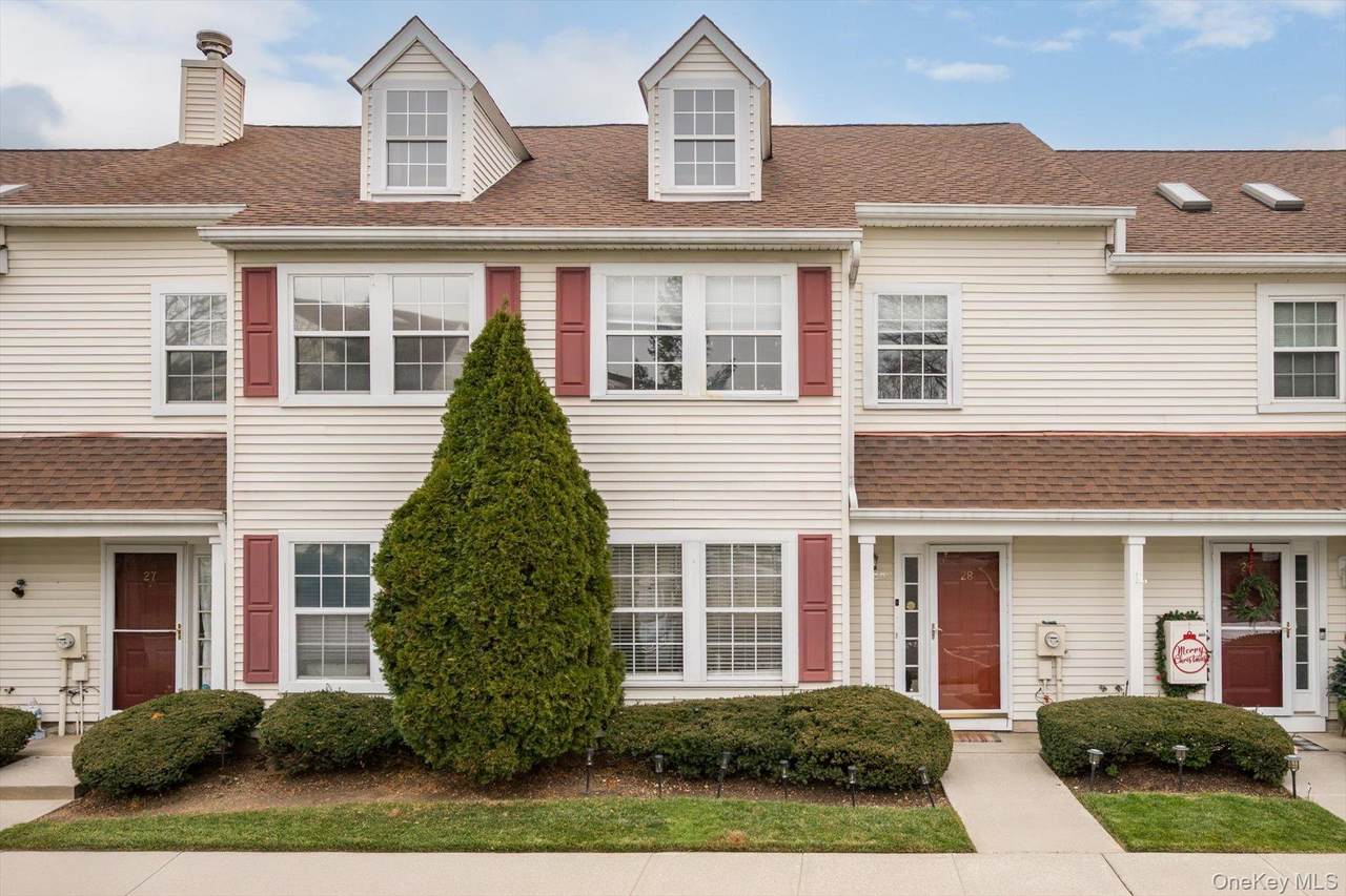 28 Stratford Circle - Photo 1