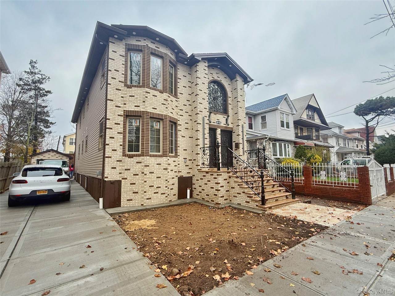 8948 134th Street - Photo 1