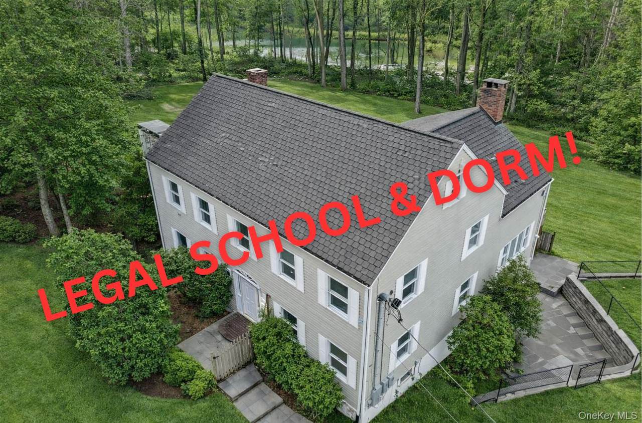 996 Haverstraw Road - Photo 1