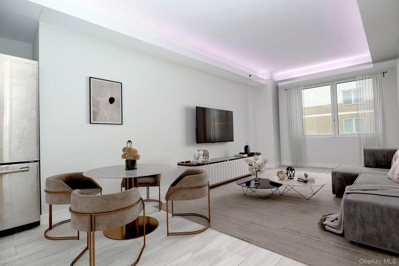 15815 Union Turnpike - Photo 1