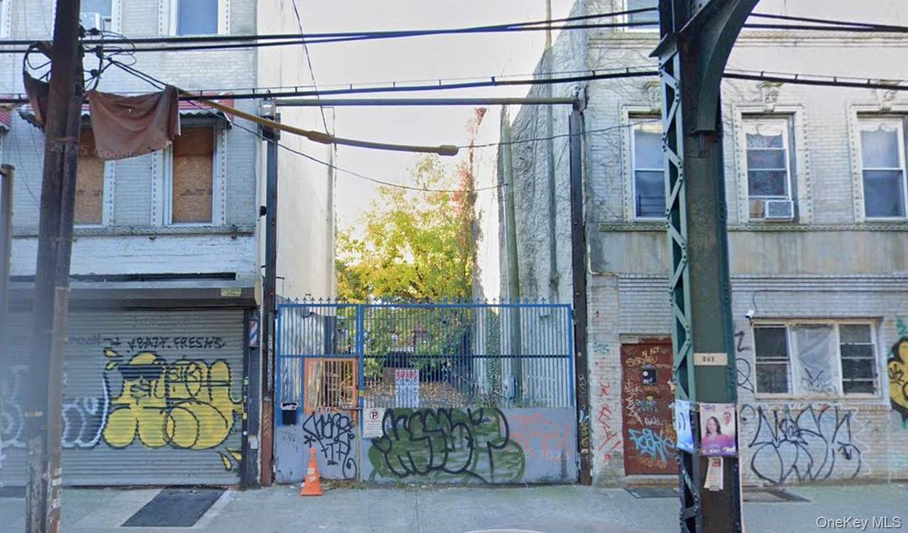 2828 Fulton Street - Photo 1