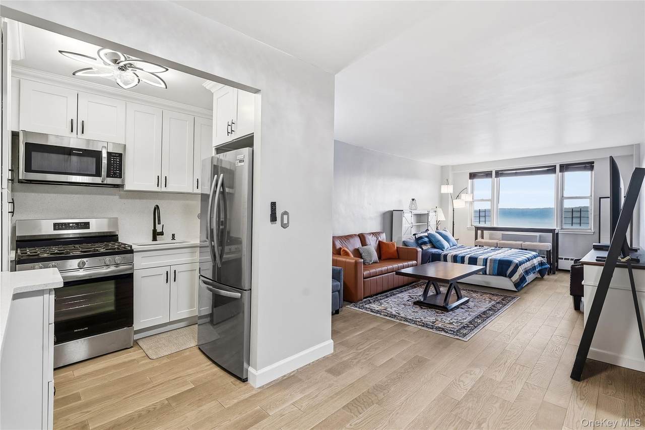 5800 Arlington Avenue - Photo 1