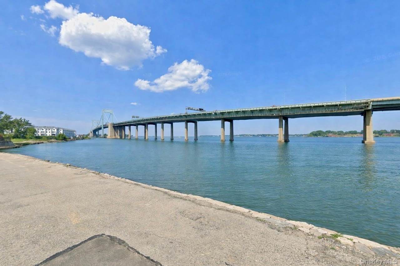 10-46 Utopia Parkway - Photo 1