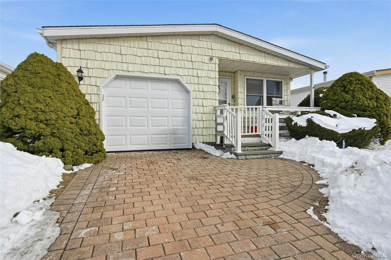 54 Dogwood Lane - Photo 1