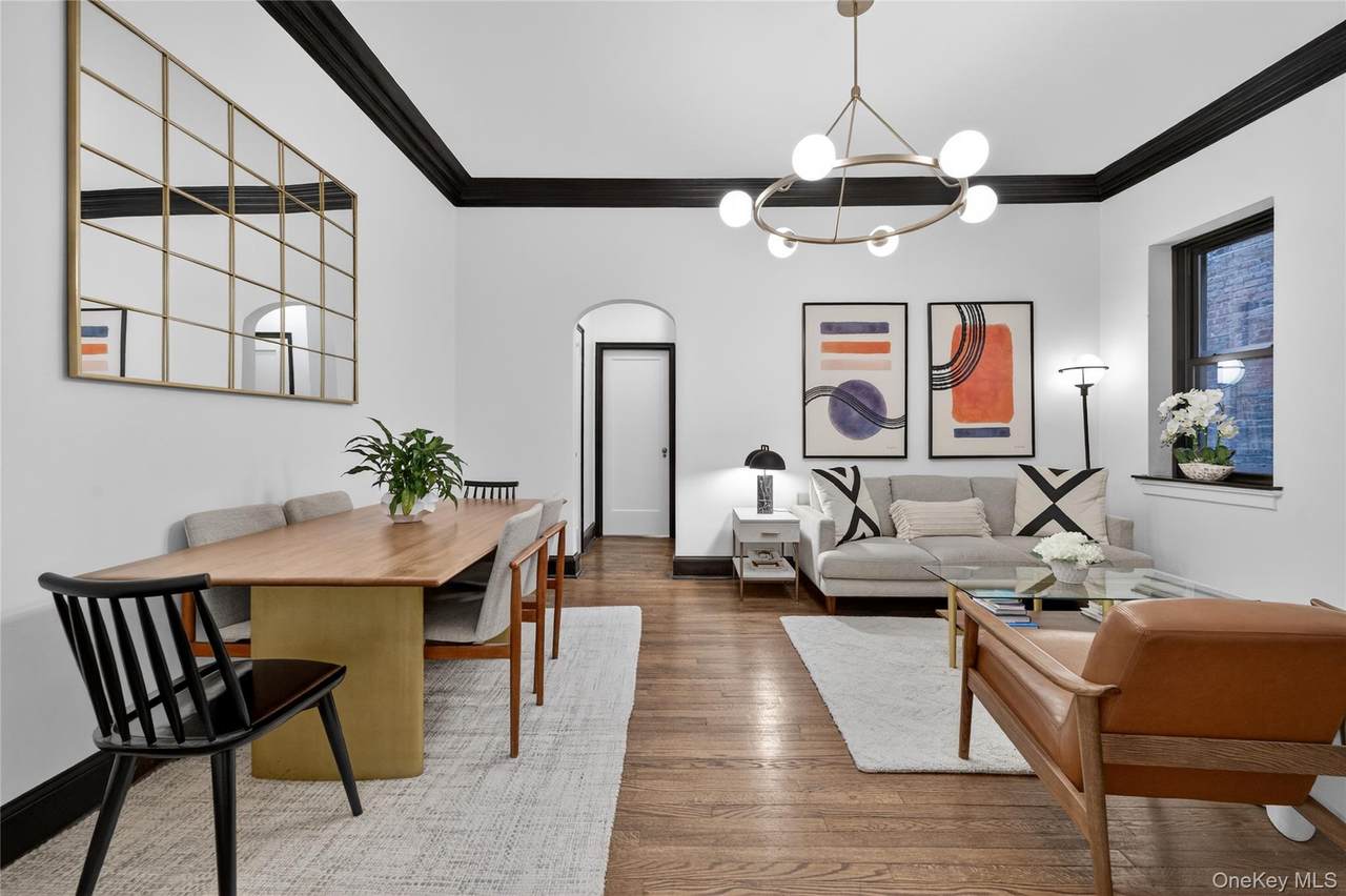 407 Central Park - Photo 1