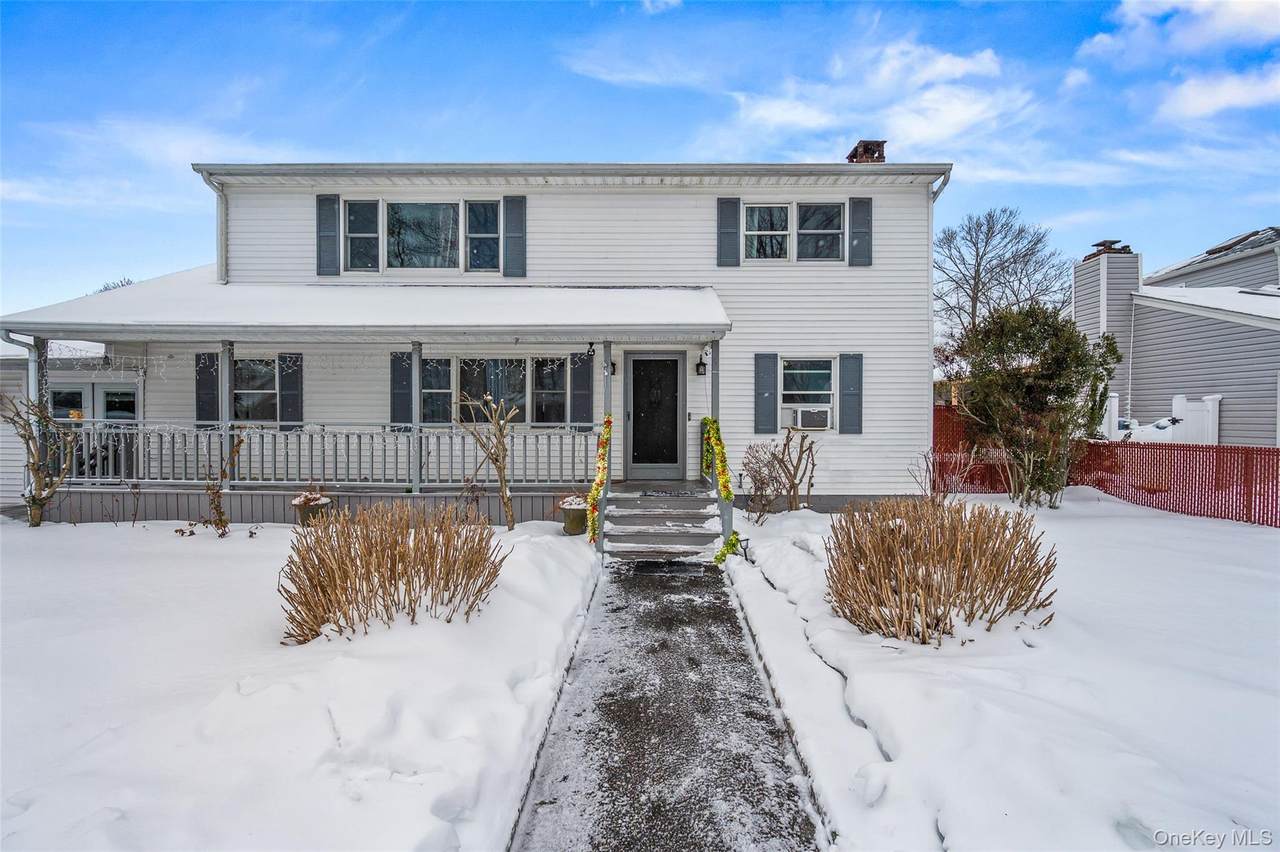 8 George Drive - Photo 1