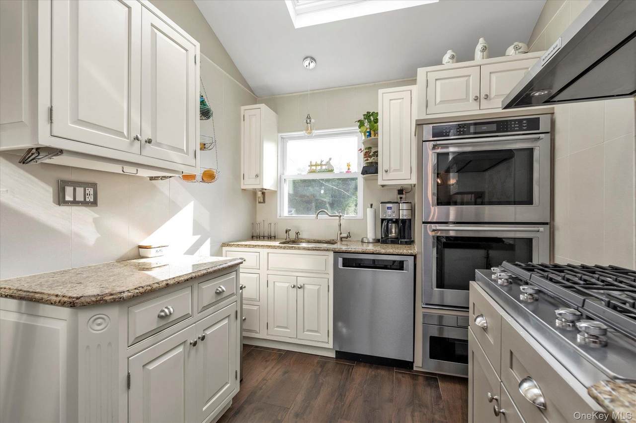 17 Everett Street - Photo 1