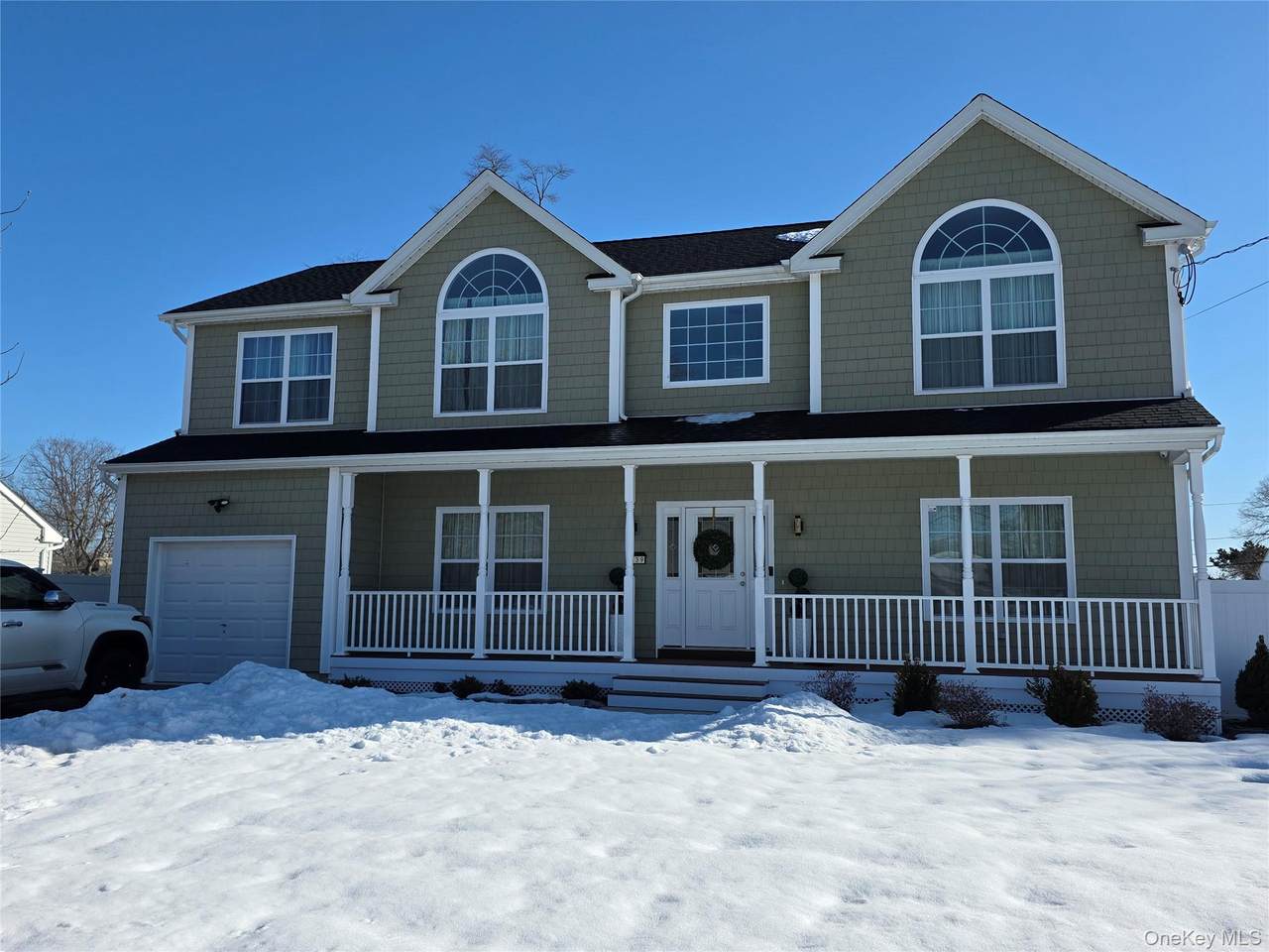 139 26th Street - Photo 1