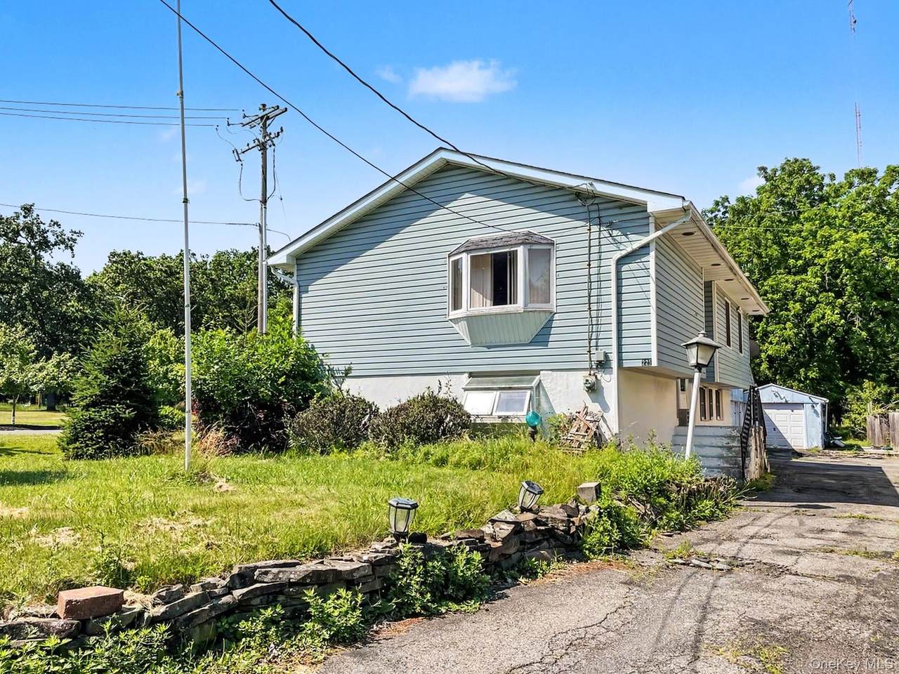 225 Monhagen Avenue - Photo 1