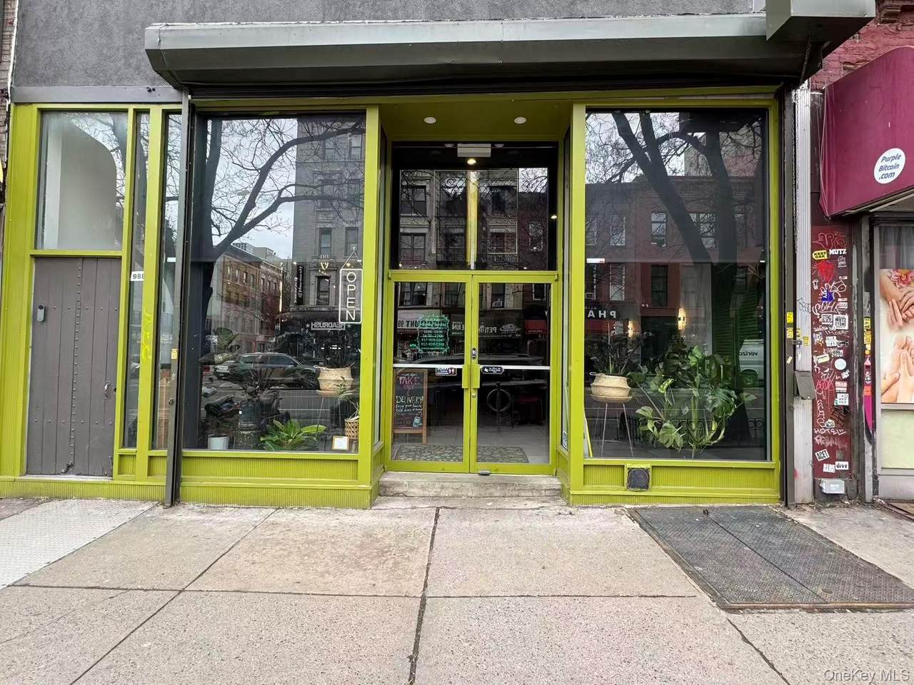 988 Manhattan Avenue - Photo 1