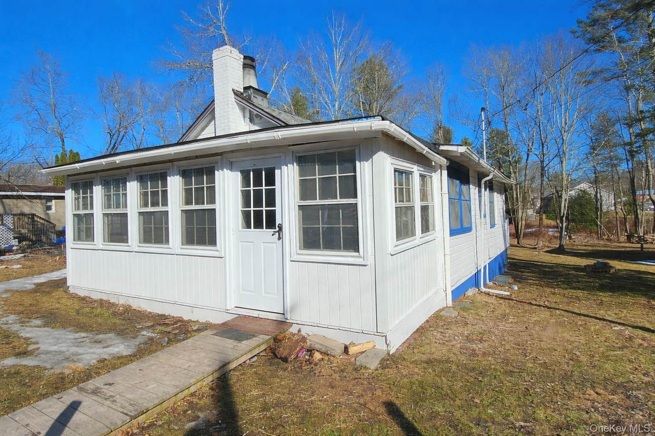 8 Central Avenue - Photo 1