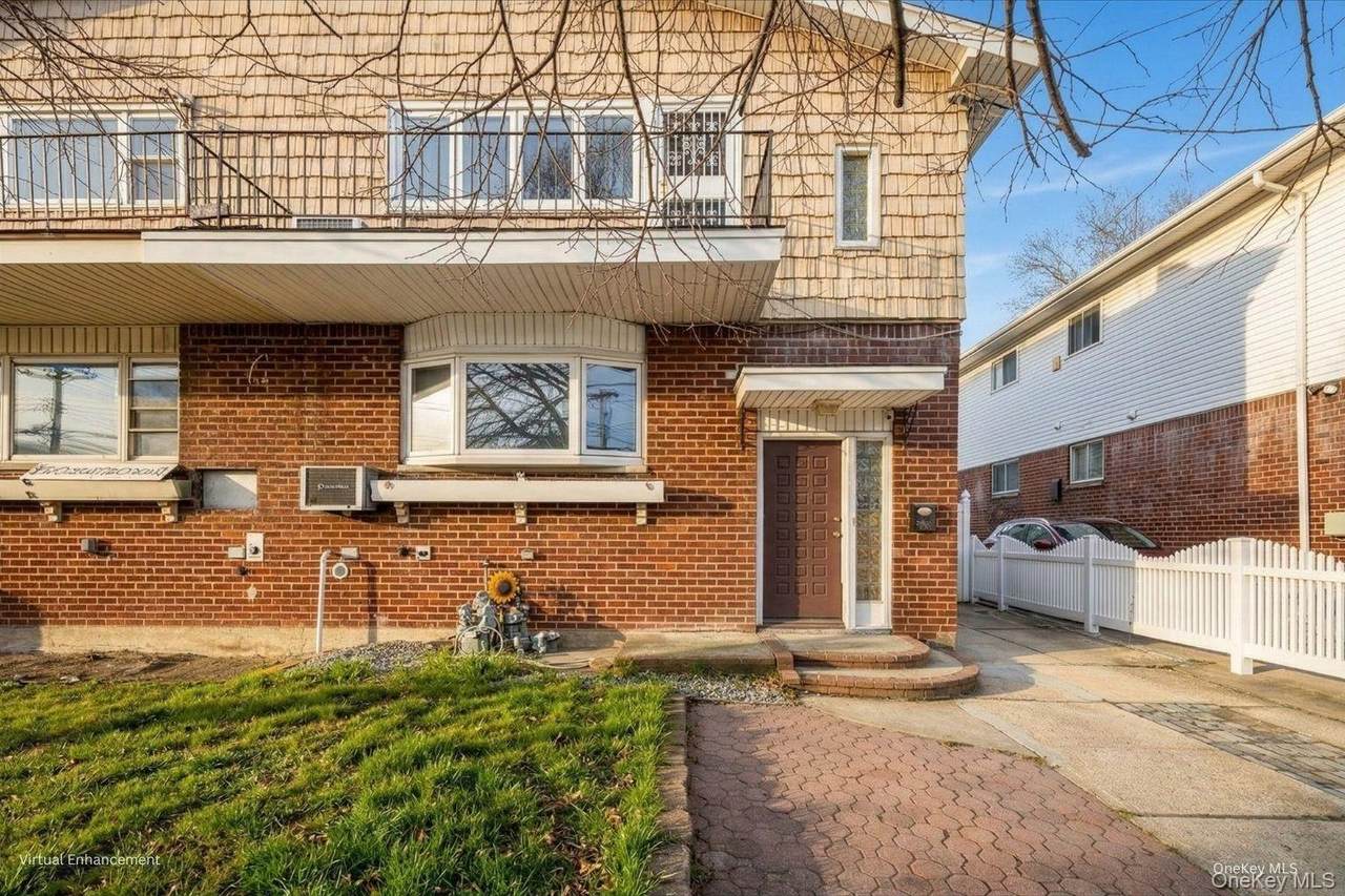 7918 149th Avenue - Photo 1
