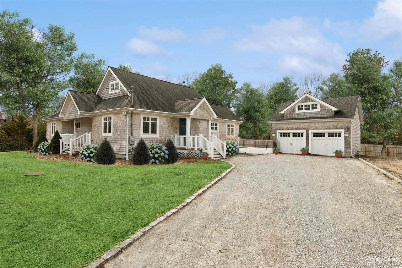 10 Foxboro Road - Photo 1