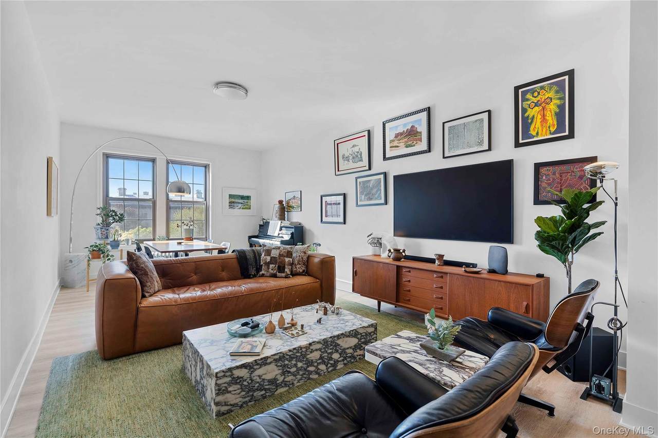 1100 Grand Concourse - Photo 1