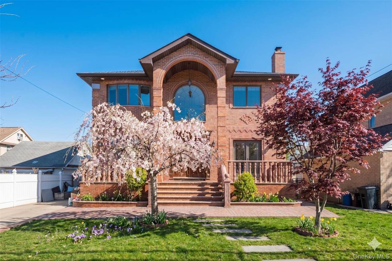 5013 Oceania Street - Photo 1
