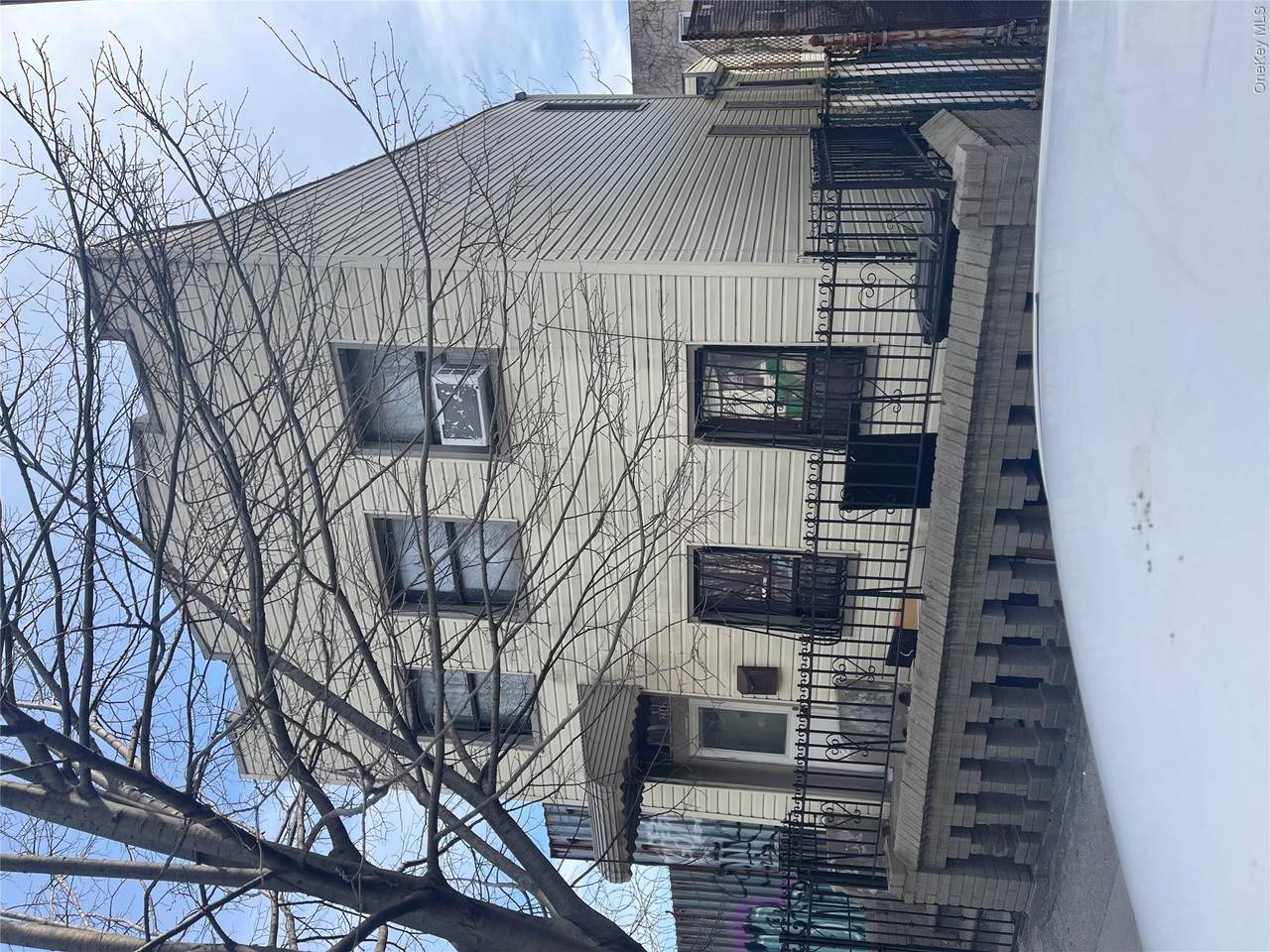 2342 Dean Street - Photo 1