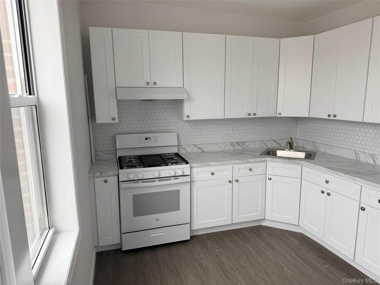 126-18 111th Avenue - Photo 1