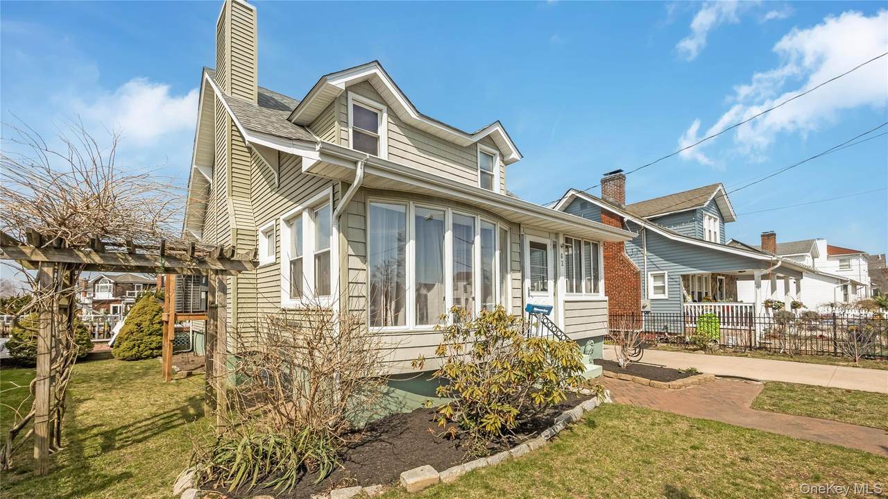 62 1st Street - Photo 1
