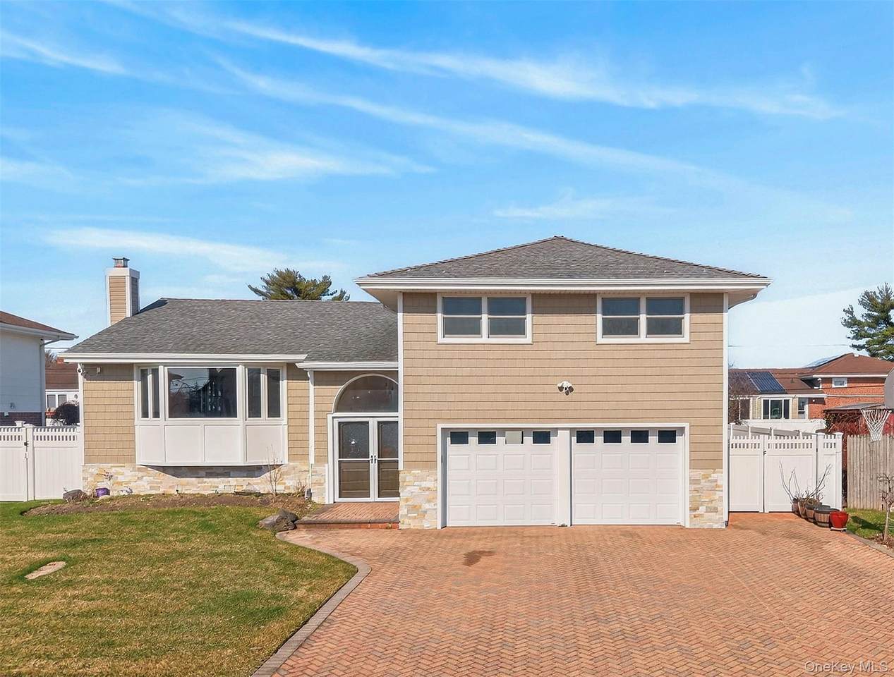 38 Oaks Boulevard - Photo 1